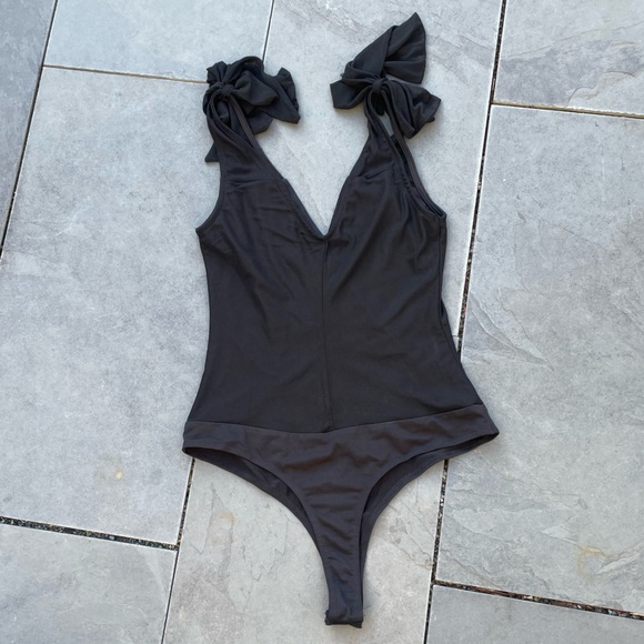 Lulus Black V neck Bodysuit Sheer Mesh Straps with Bows Sz M - Picture 2 of 4